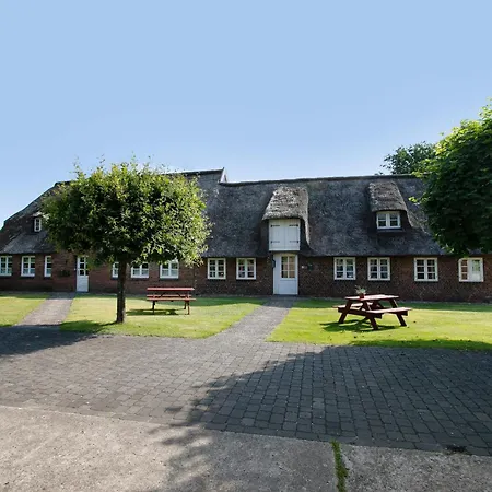 Apartament Friesisches Reetdachferienhaus