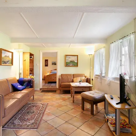 Friesisches Reetdachferienhaus * Bordelum